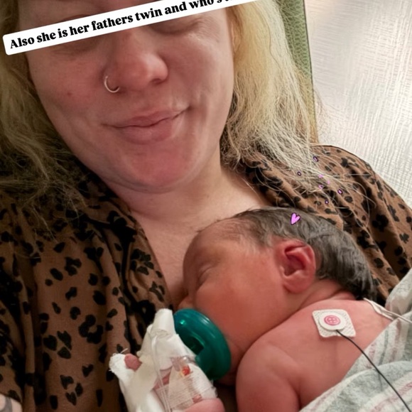 Like this to be notified when I go live!!!!😘👜👗💃 - Picture 15 of 16